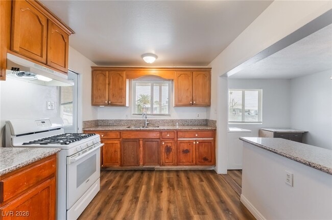 Building Photo - 1109 Tumbleweed Ave