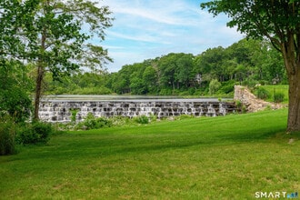 Building Photo - 69 Richmondville Ave
