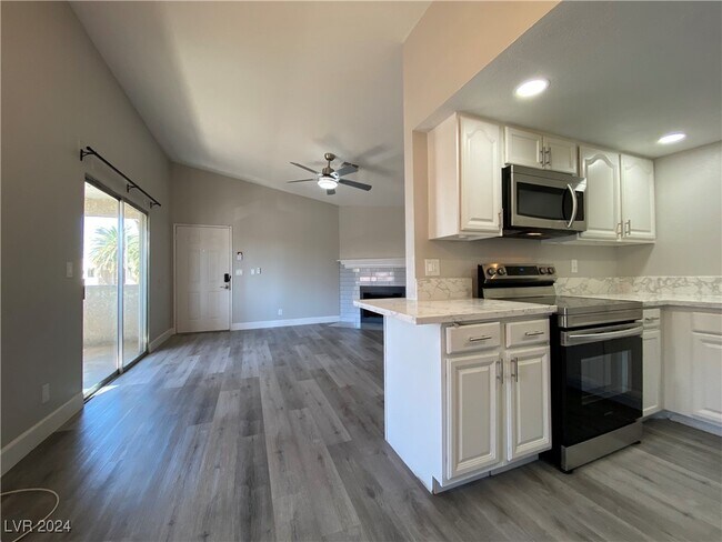 Building Photo - 4964 Newport Cove Dr