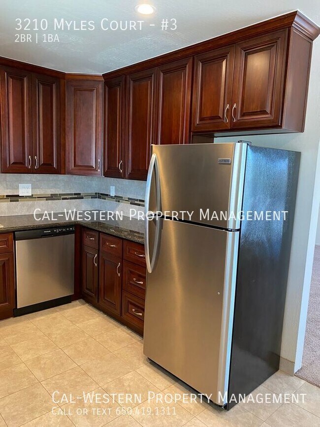 Building Photo - Very well kept and updated 2 bedroom unit ...