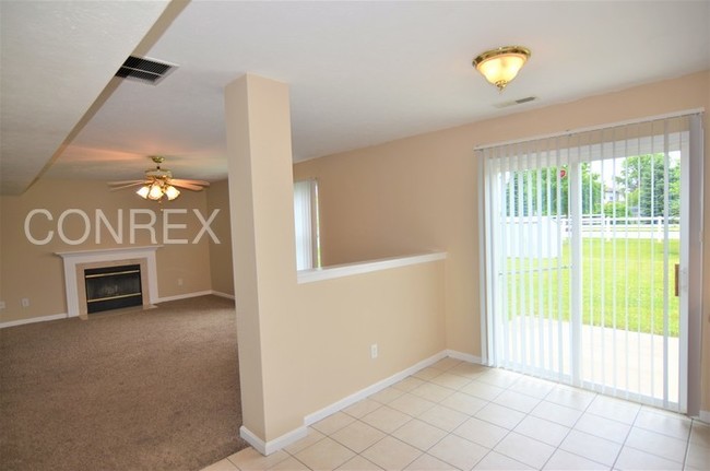 Foto del edificio - 10923 Snowdrop Way