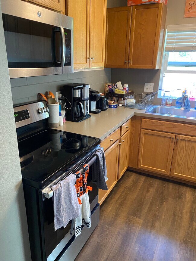 Kitchen - 1117 SW 26th St