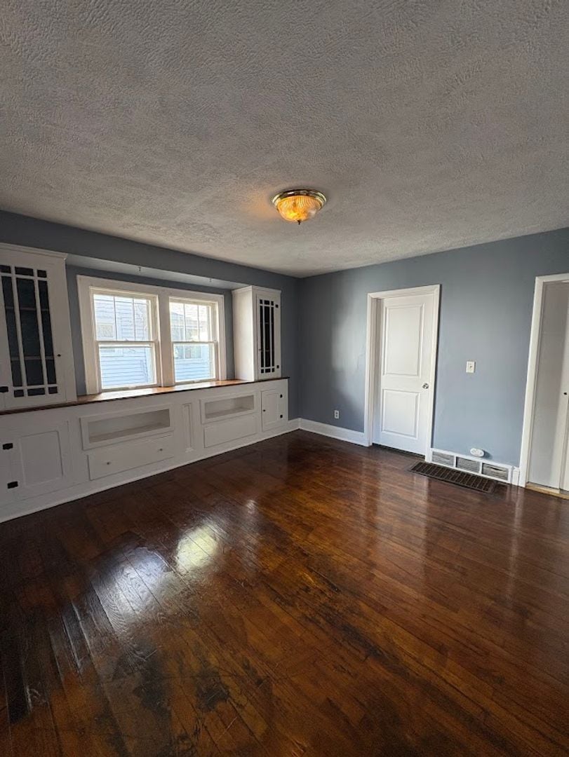 777 Brittain Rd Akron, OH 44305 – photo 3