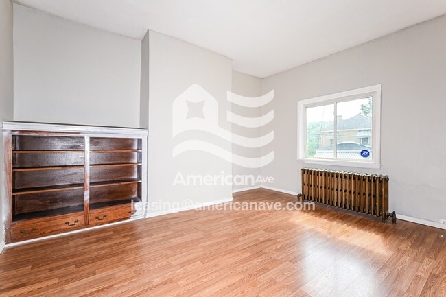 Building Photo - 1605 Mobile Ave