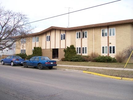 Primary Photo - 707 Clermont St
