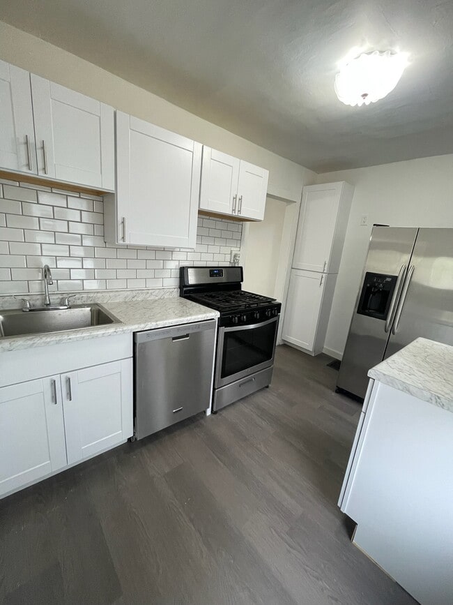 Foto del edificio - 116 S Hamilton St