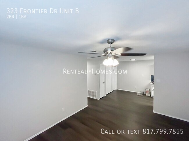 Foto del edificio - 323 Frontier Dr Unit B
