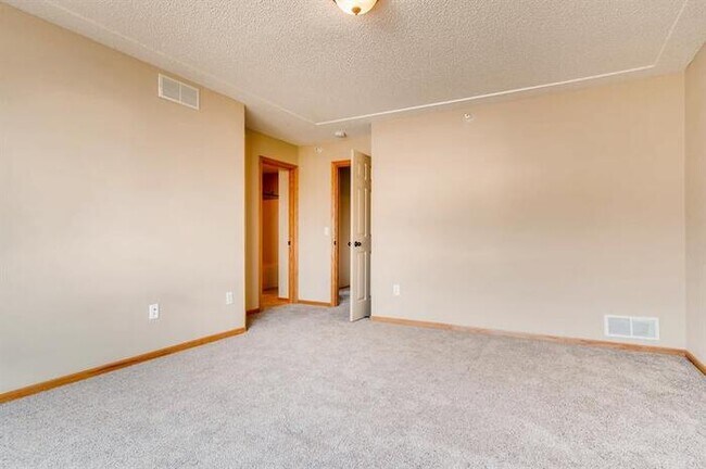 Foto del edificio - 190 Shetland Ln, Lino Lakes, MN, 55014