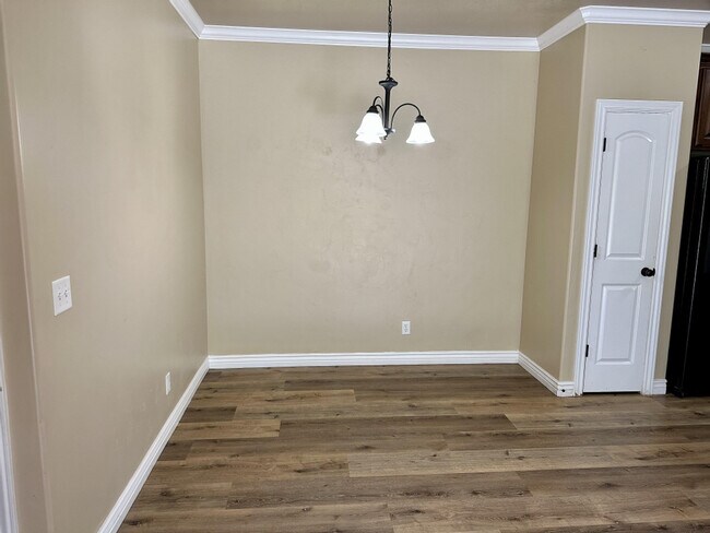 Building Photo - 376 S 740 W