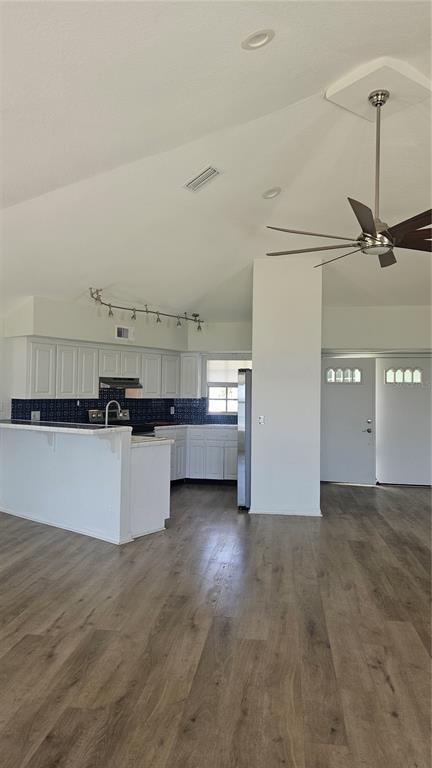 Foto del edificio - 6940 4th St S