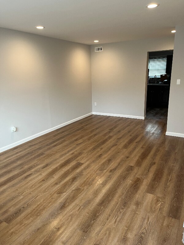 Foto del edificio - 136 Miranda Ct