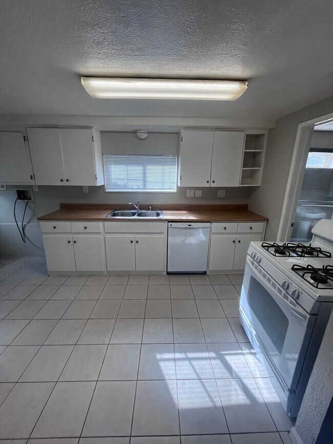 Foto del edificio - CUTE ONE BEDROOM ONE BATH HOME IN GRANITE ...
