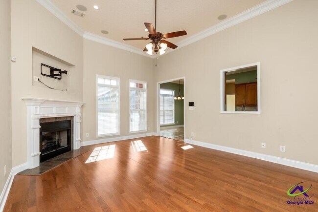 Foto del edificio - 601 Huntwood Ln