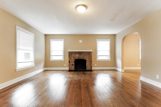 Foto del edificio - 1401 Cherry Ave