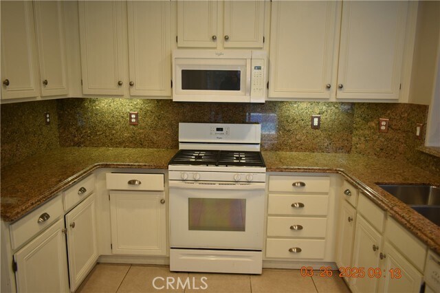 Foto del edificio - 4257 Castlepeak Dr