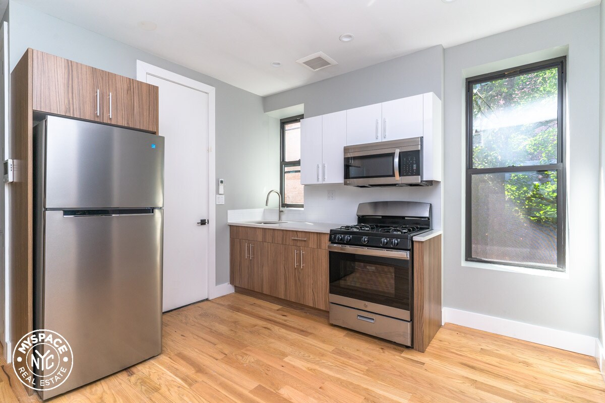 565 St Johns Pl Unit 2F, Brooklyn, NY 11238 Room for Rent in Brooklyn, NY