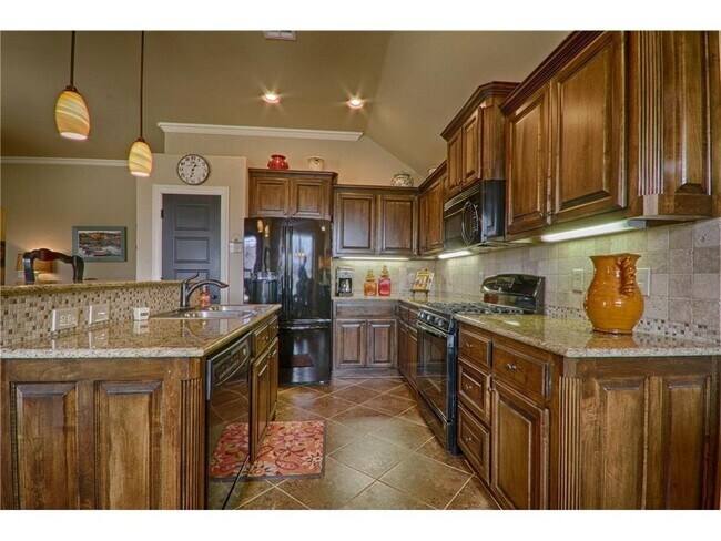 Foto del edificio - 4 Bedroom home in Deer Creek-Washer/Dryer/...