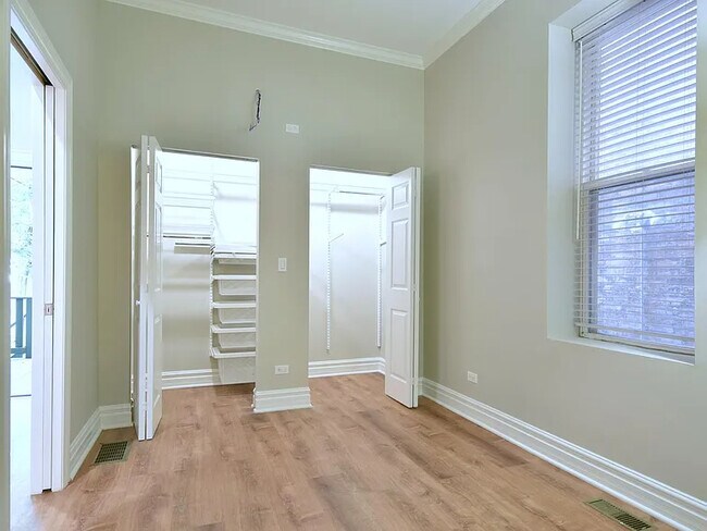Foto del edificio - 1316 N Artesian Ave