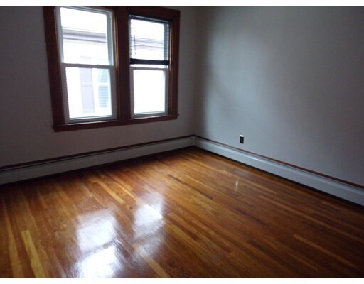 Foto del edificio - 450-452 Chancery St