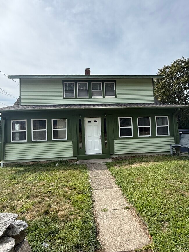 Foto del edificio - 170 Walker Hill Rd