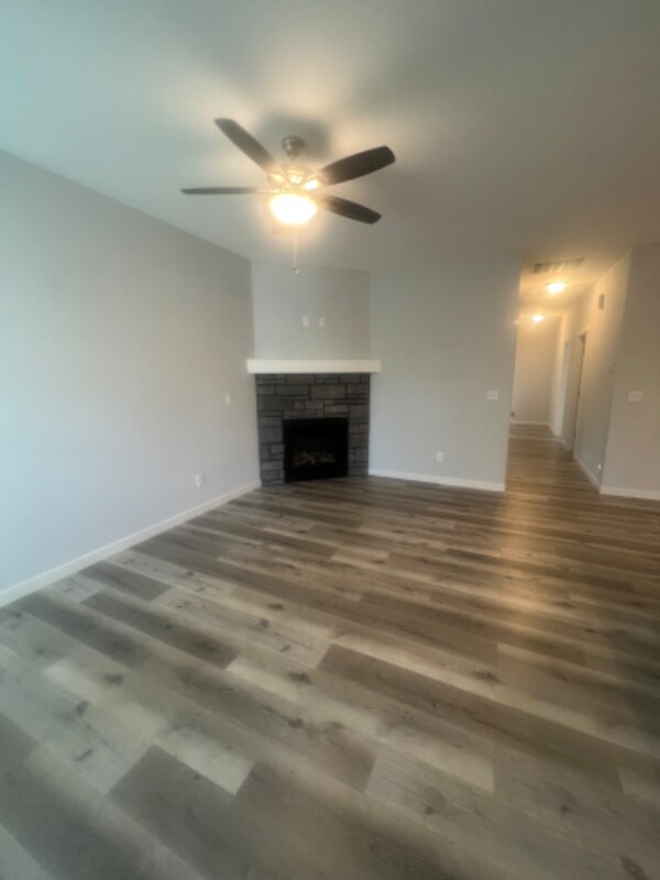 Foto del edificio - 513 Sunset Ave NE