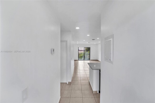 Building Photo - 7668 SW 152nd Ave