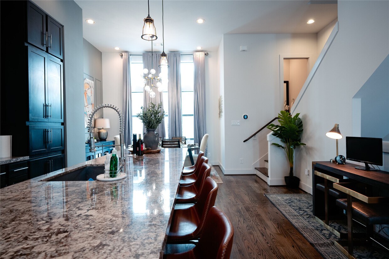 Foto principal - 2826 Clay St