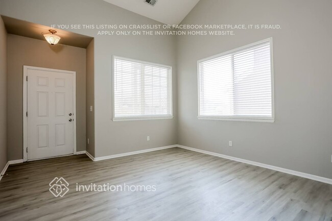 Building Photo - 3817 S Kirk Ct