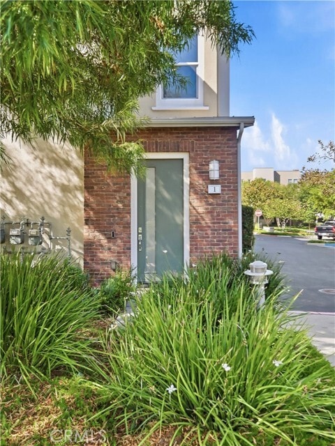Building Photo - 1 Vantis Dr
