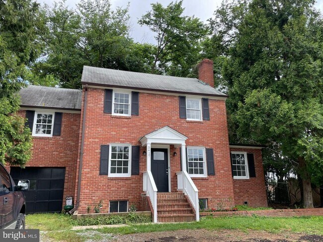 Foto del edificio - 5417 Hillery Way