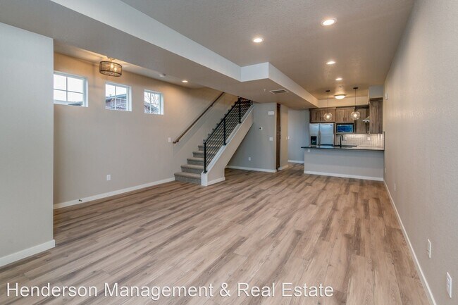 Building Photo - 2126 Caribou Dr
