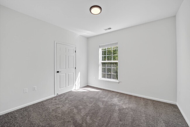 Foto del edificio - Brittany Commons Apartments