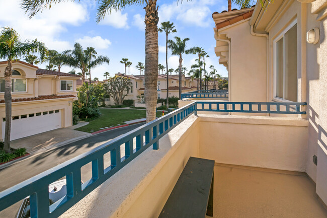 Building Photo - 6457 Zuma View Pl