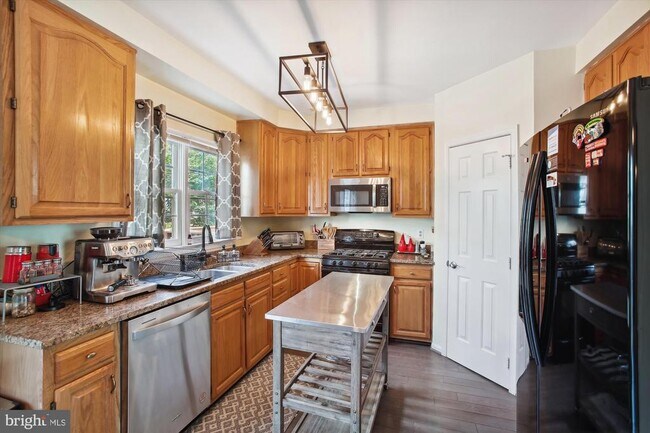 Foto del edificio - 5806 Appleford Dr