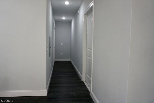 Building Photo - 59 Courtland St