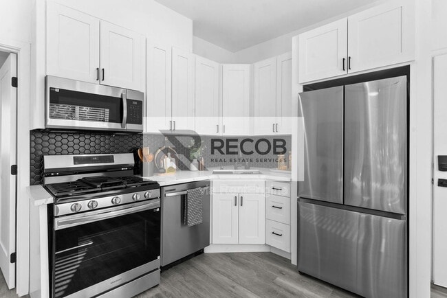 Foto del edificio - 8353 Ivory Coast Dr