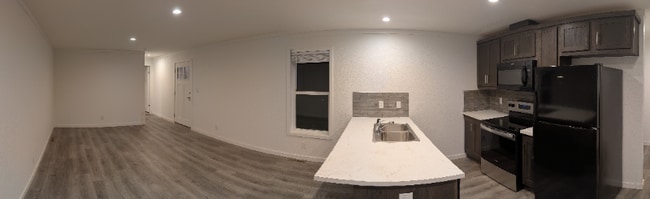 Building Photo - 39021 Holly Ln