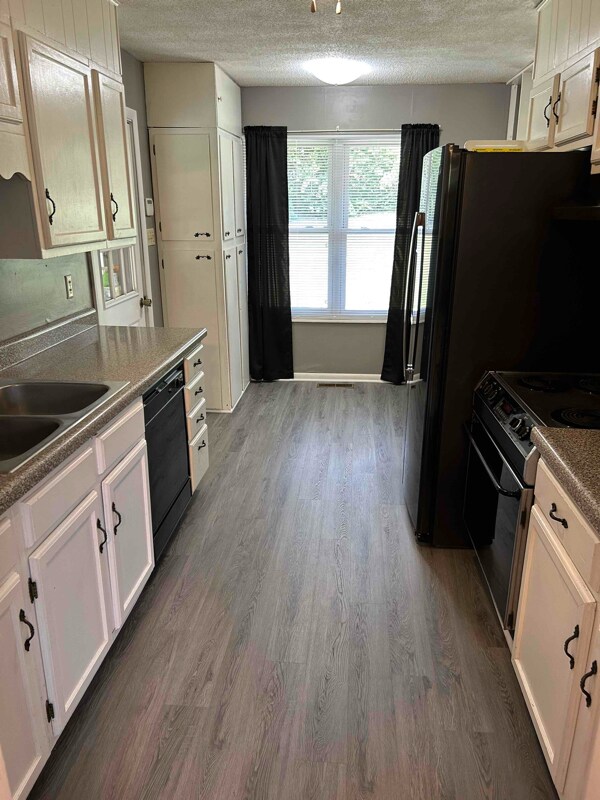 Building Photo - 98 Nebraska Ave