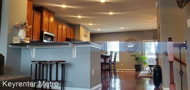 Foto del edificio - 3 br, 3 bath House - 6212 Halsted Ave