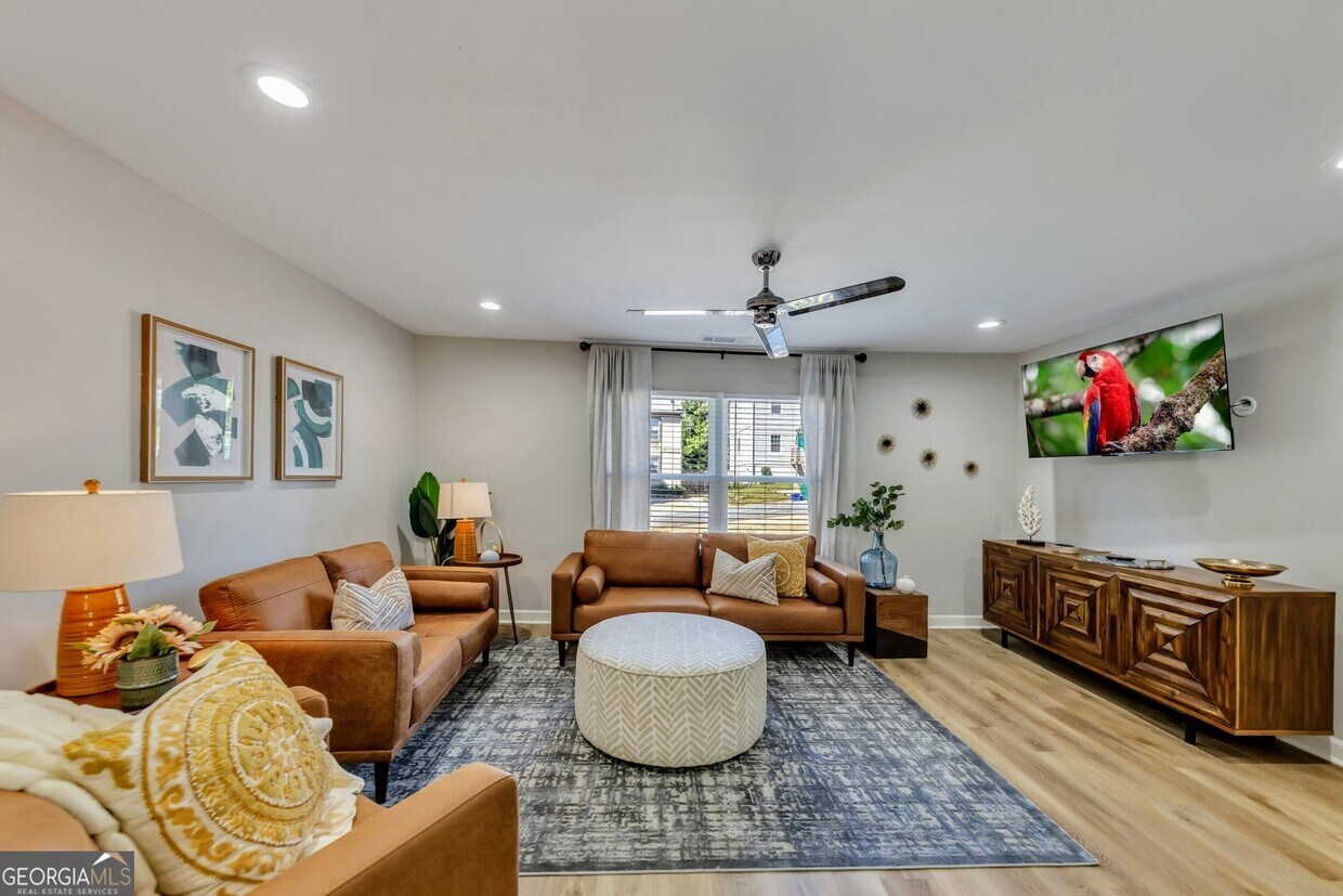 Foto principal - 1018 Falling Valley Ct SE