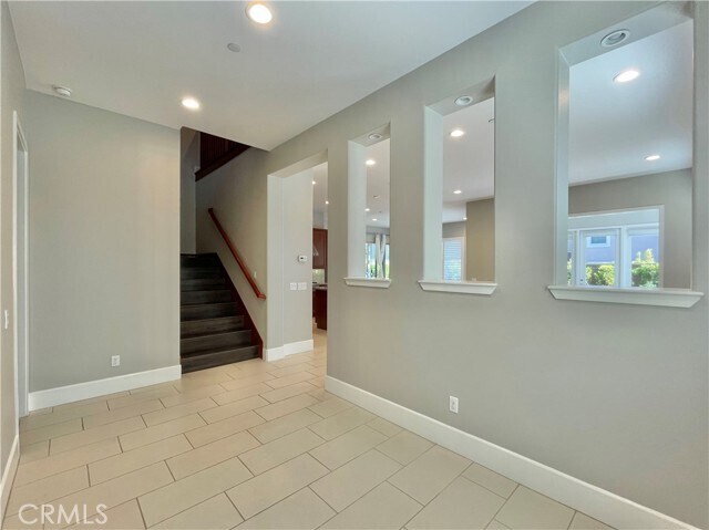 Building Photo - 71 Rexford