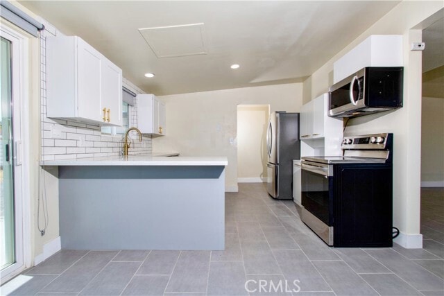 Building Photo - 61495 La Jolla Dr