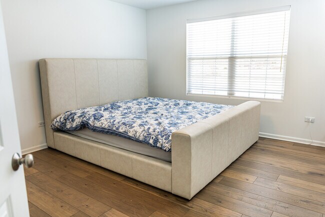 Foto del edificio - 9256 Harlowe Ln