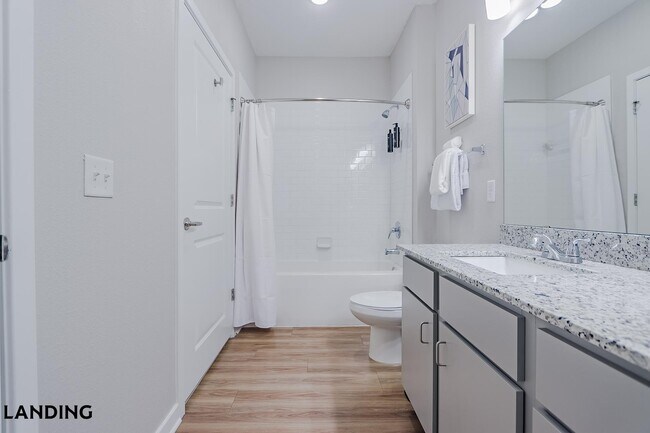 Building Photo - 2331 Commerce Park Dr NE