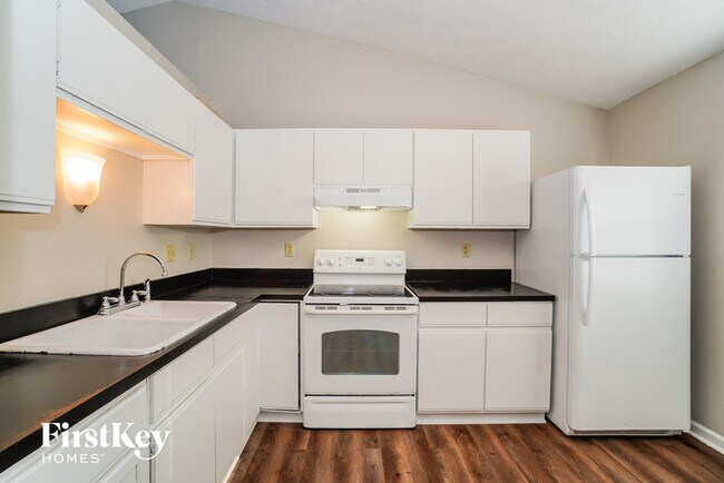 Foto del edificio - 2770 Moonlight Ln