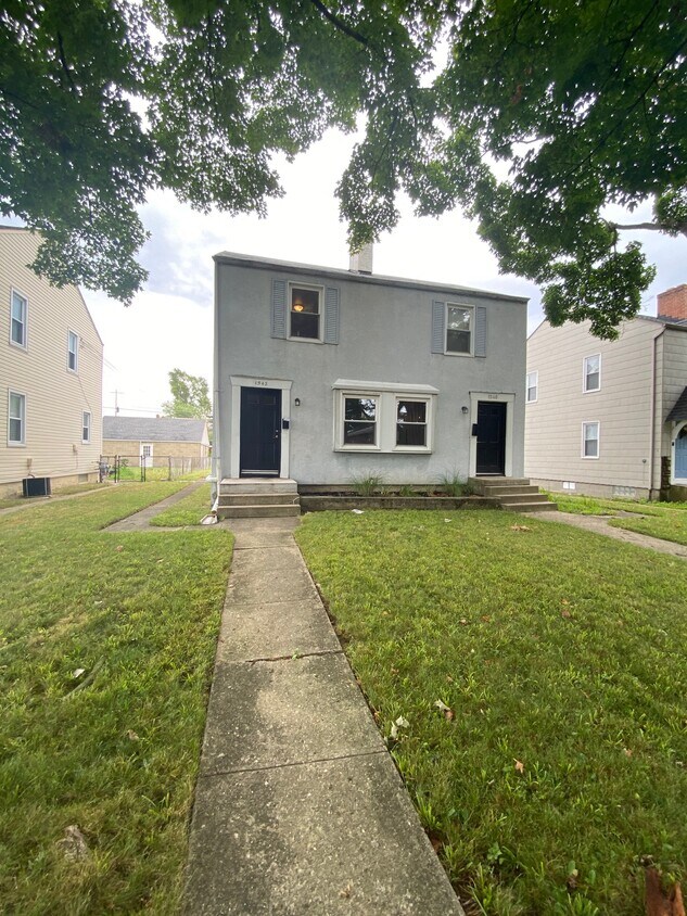 1542 Elmwood Ave, Columbus, OH 43212 Townhome Rentals in Columbus OH