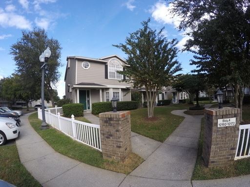 Foto del edificio - 12192 Shady Spring Way