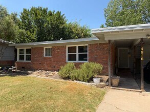 Building Photo - 4816 Melita Ave
