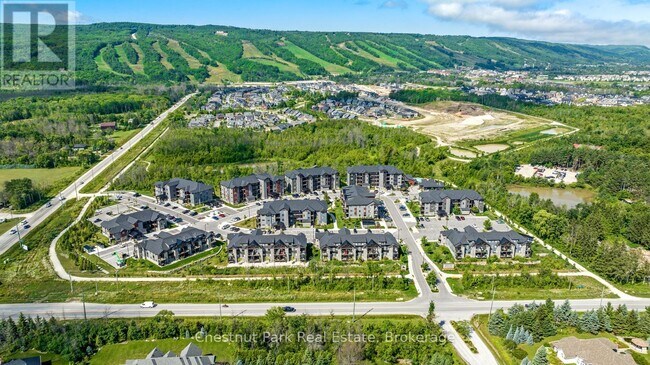 Building Photo - 13 Beausoleil Ln
