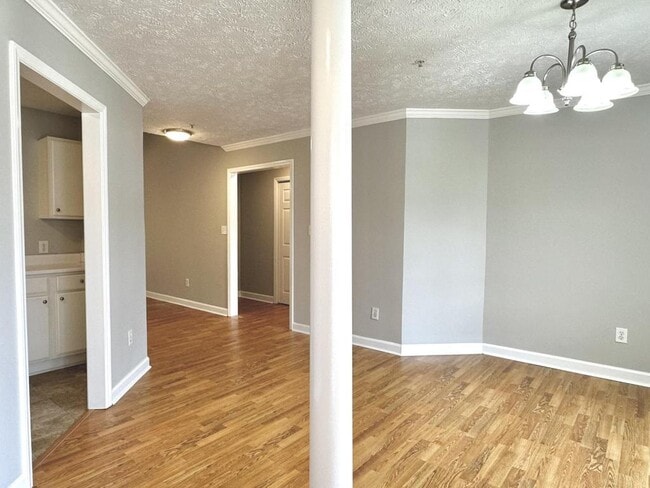 Building Photo - 332 Bubble Creek Ct